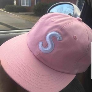 Supreme dad hat